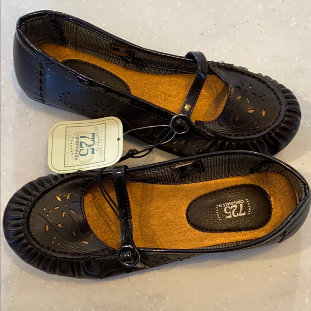 Mary Jane flats